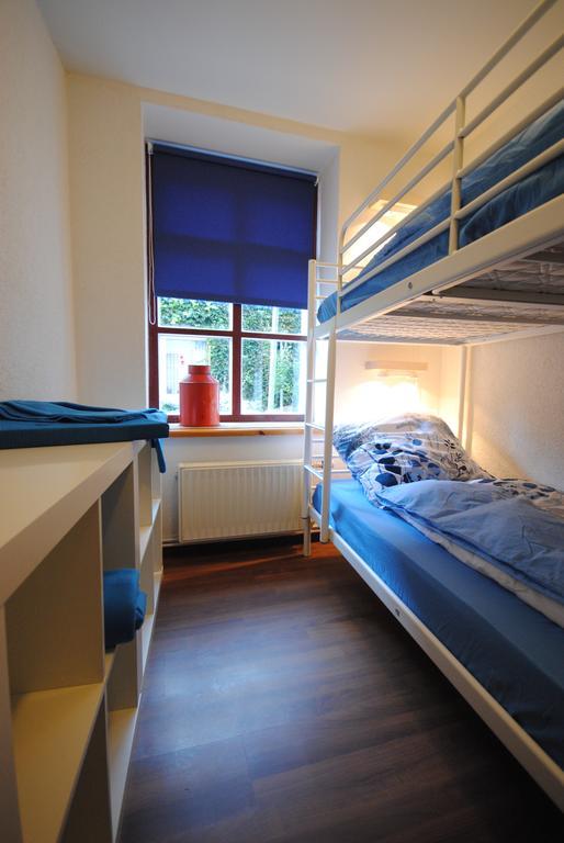 Ferienwohnungen Meerwiefke Leer Habitación foto
